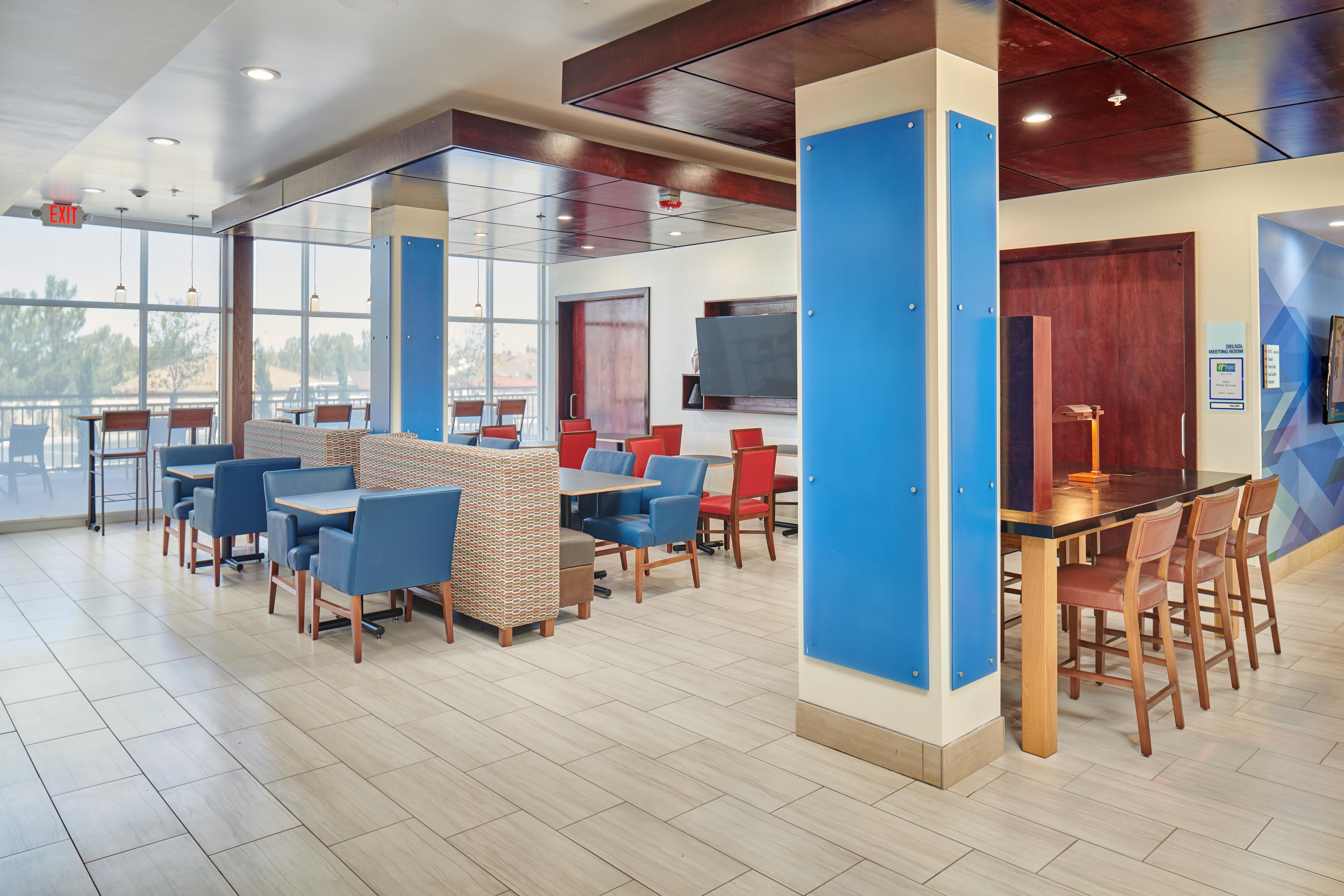 Holiday Inn Express & Suites El Paso East-Loop 375 By Ihg Exterior foto