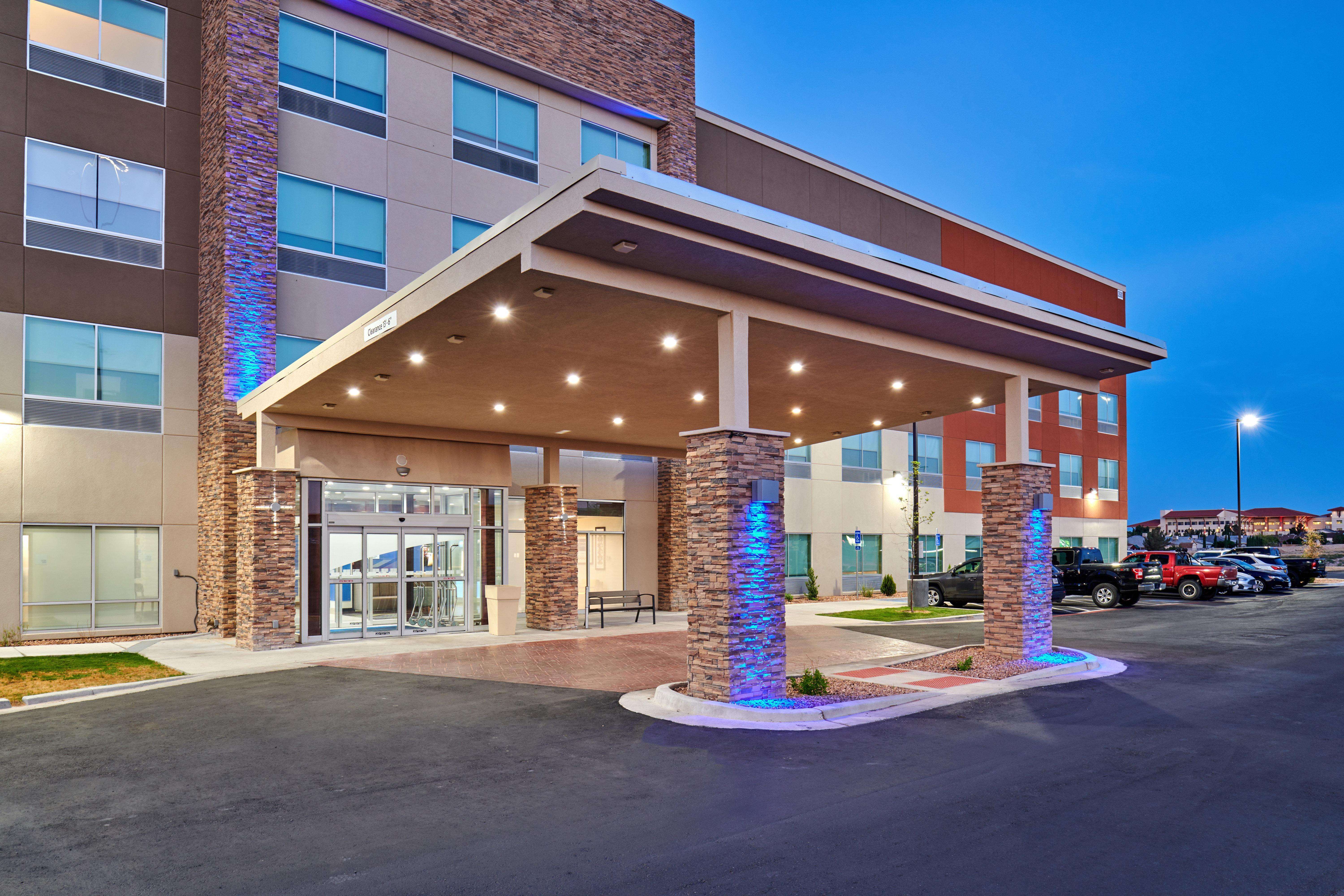Holiday Inn Express & Suites El Paso East-Loop 375 By Ihg Exterior foto